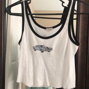 Car cropped tank